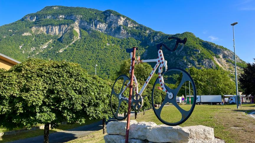 Tour de France acc s au col du Grand Colombier routes ferm es